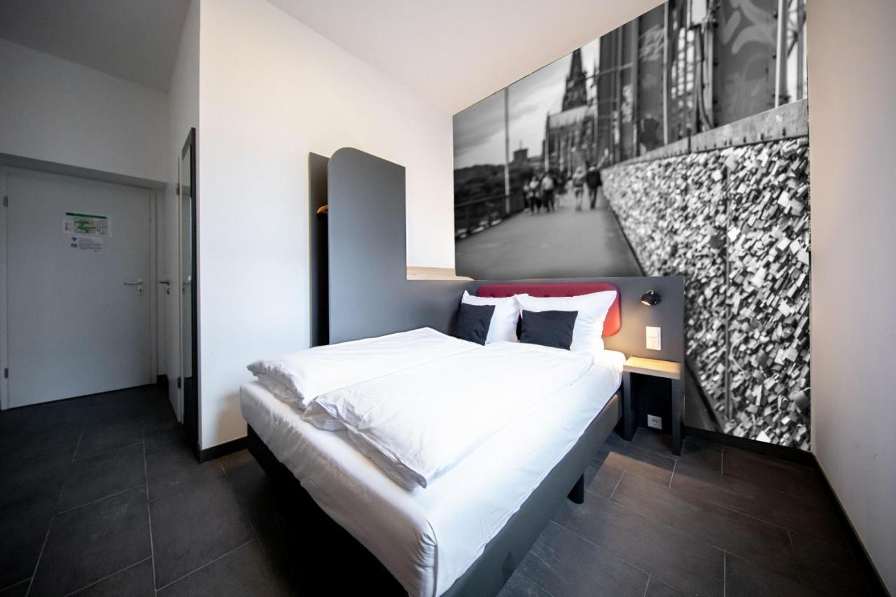 Smarty Cologne Dom Hotel - Boardinghouse - Kontaktloser Self Check-In Экстерьер фото